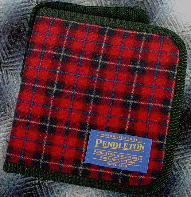 画像: ペンドルトンＣＤケース（バーガンディ）/Pendleton CD Case 12Disc