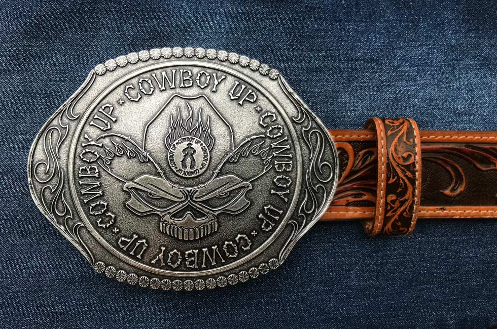 画像2: モンタナシルバースミス ベルト バックル カウボーイアップ/Montana Silversmiths Belt Buckle Cowboy Up Skull